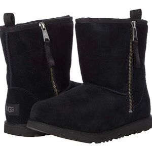 UGG Classic Short Dual Zip II Black Size 5 Kids